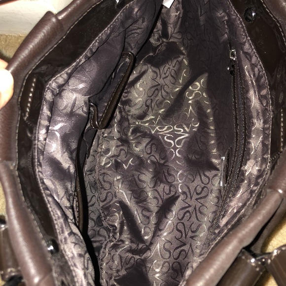 NWT Vera Wang Hand Bag - Picture 2 of 4